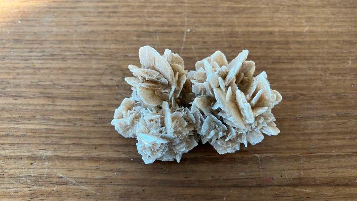 Woestijnroos | 6 x 3,5 x 2,5 cm | 36 gram, Verzamelen, Mineralen en Fossielen, Mineraal, Ophalen of Verzenden