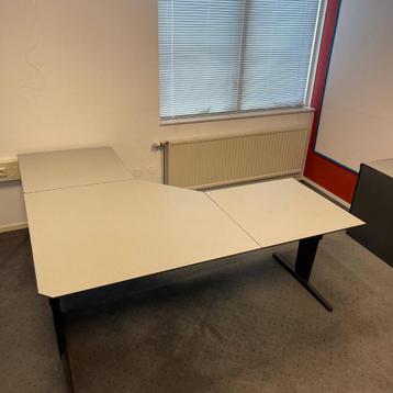 Hoekbureau Kantoor Tafel Bureau Trespa Verstelbaar 200x200cm