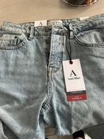 Spijkerbroek nieuw prijs 30 euro maat 30/32, Ophalen of Verzenden, Zo goed als nieuw, Blauw, W32 (confectie 46) of kleiner