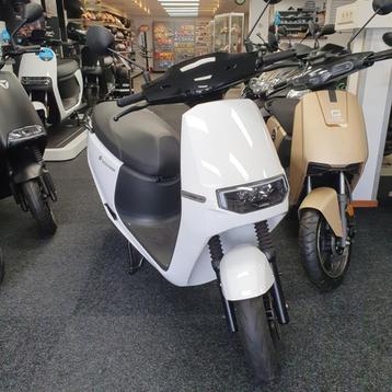 ACTIE Nieuw Ecooter E2 30Ah 25km 45km 2025 elektrisch  beschikbaar voor biedingen