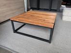 Teakhouten vierkanten salontafel, Huis en Inrichting, Tafels | Salontafels, 50 tot 100 cm, Vierkant, Zo goed als nieuw, Metaal