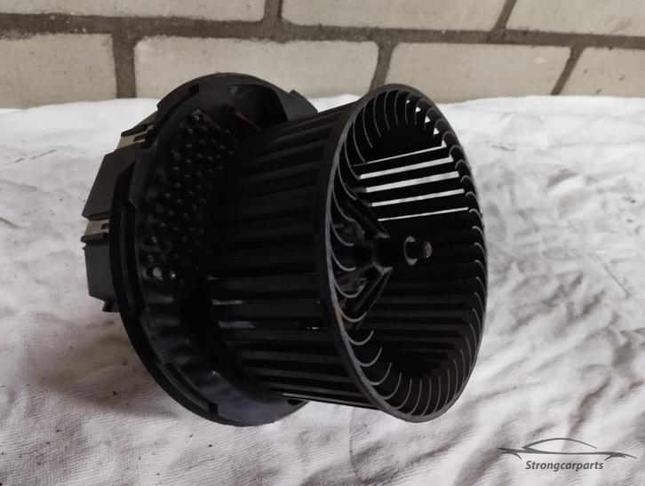 Aanjager Volkswagen Golf 6 VW Scirocco 3C0907521D, Auto-onderdelen, Airco en Verwarming, Volkswagen, Gebruikt, Ophalen of Verzenden