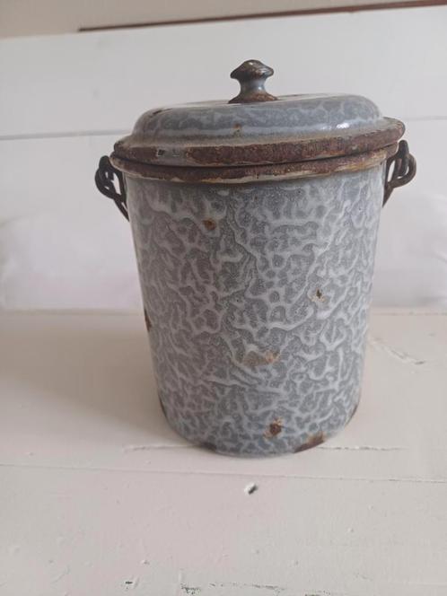 Klein grijs gewolkt emaille emmertje, Antiek en Kunst, Curiosa en Brocante, Ophalen of Verzenden