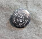 Ramones Band button – 25mm button / speld / pin, Verzamelen, Speldjes, Pins en Buttons, Verzenden, Nieuw, Overige onderwerpen