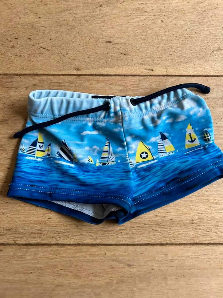 Geweldige Zwembroek maat 68 mayoral, Kinderen en Baby's, Babykleding | Baby-zwemkleding, Zo goed als nieuw, Zwembroek, Maat 68
