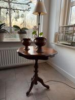 Wijntafeltje, Ophalen