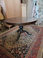 antieke ronde tafel ``WOONWINKEL RUSTIEK``, Ophalen