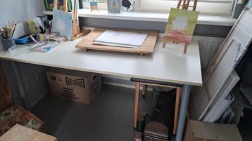 Eetkamertafel (of hobbytafel)