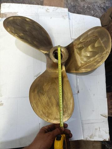 schroeven bootschroef schroef boot Scheepsschroef Kruiser  beschikbaar voor biedingen