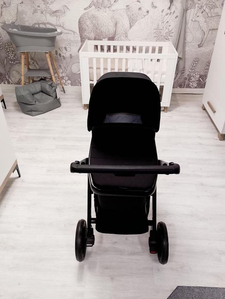 Dubatti Two Frosted White/Black, Kinderen en Baby's, Overige Kinderen en Baby's, Zo goed als nieuw, Ophalen