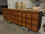 lange oude toonbank met 36 lades  balie, Ophalen