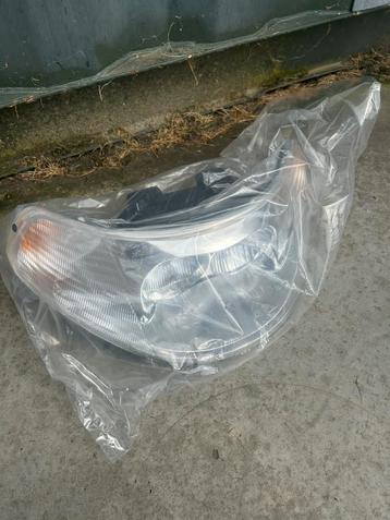 Piaggio Hexagon koplamp nieuw beschikbaar voor biedingen