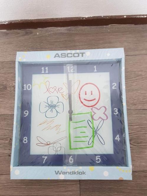 Leuke wandklok klok ASCOT voor kinderkamer ( Nieuw ), Kinderen en Baby's, Kinderkamer | Inrichting en Decoratie, Nieuw, Klok, Ophalen