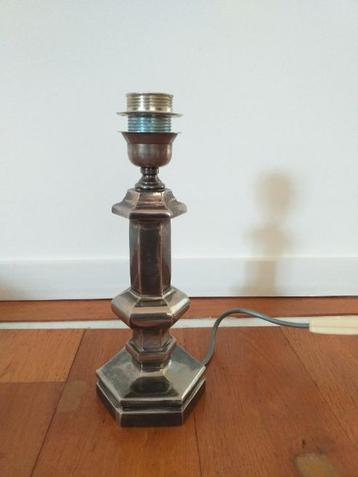 zwaar verzilverde lamp beschikbaar voor biedingen