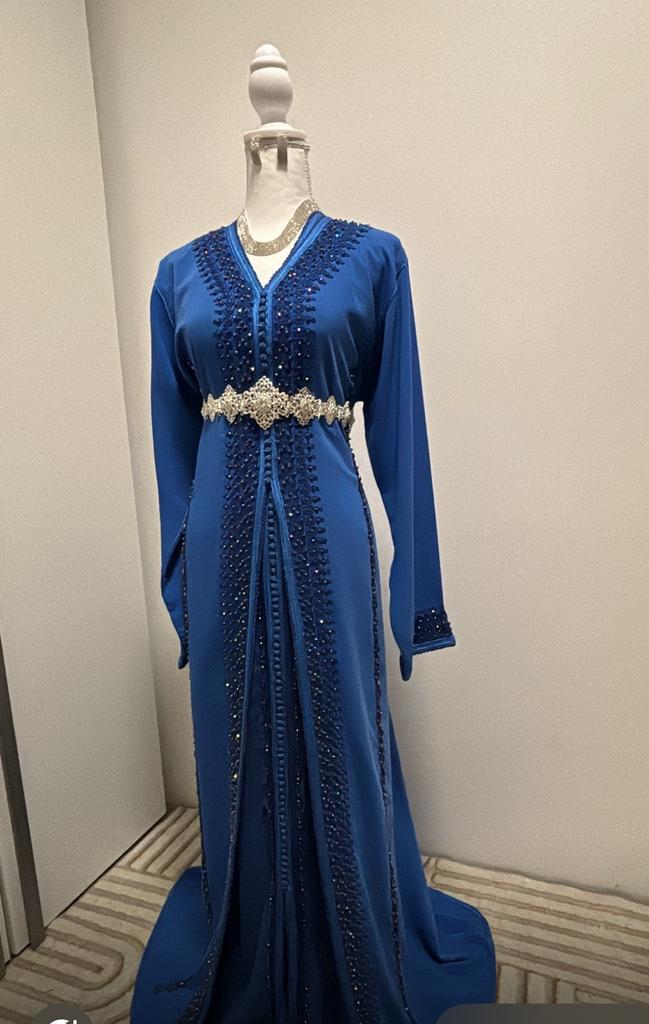 Takchita’s en kaftan’s te HUUR, Kleding | Dames, Gelegenheidskleding, Zo goed als nieuw, Overige typen, Maat 38/40 (M), Ophalen