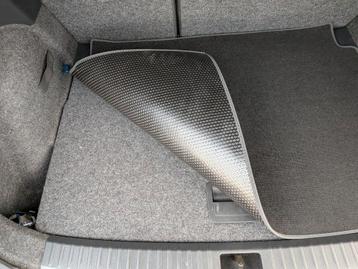 Seat Arona Omkeerbare bagageruimtemat



 beschikbaar voor biedingen