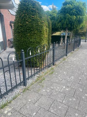 Sierhekwerk 47m verzinkt staal met poedercoating MOET NU WEG beschikbaar voor biedingen