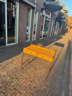 Bureautje rotan bureau lade kastje, Ophalen, Zo goed als nieuw, Bureau