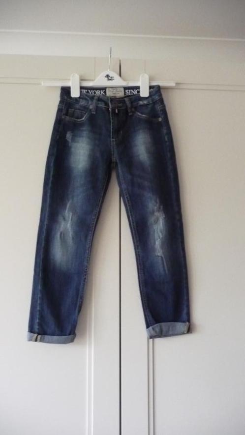 Nieuwe Spijkerbroek – 128, Kinderen en Baby's, Kinderkleding | Maat 128, Nieuw, Jongen of Meisje, Broek, Ophalen of Verzenden