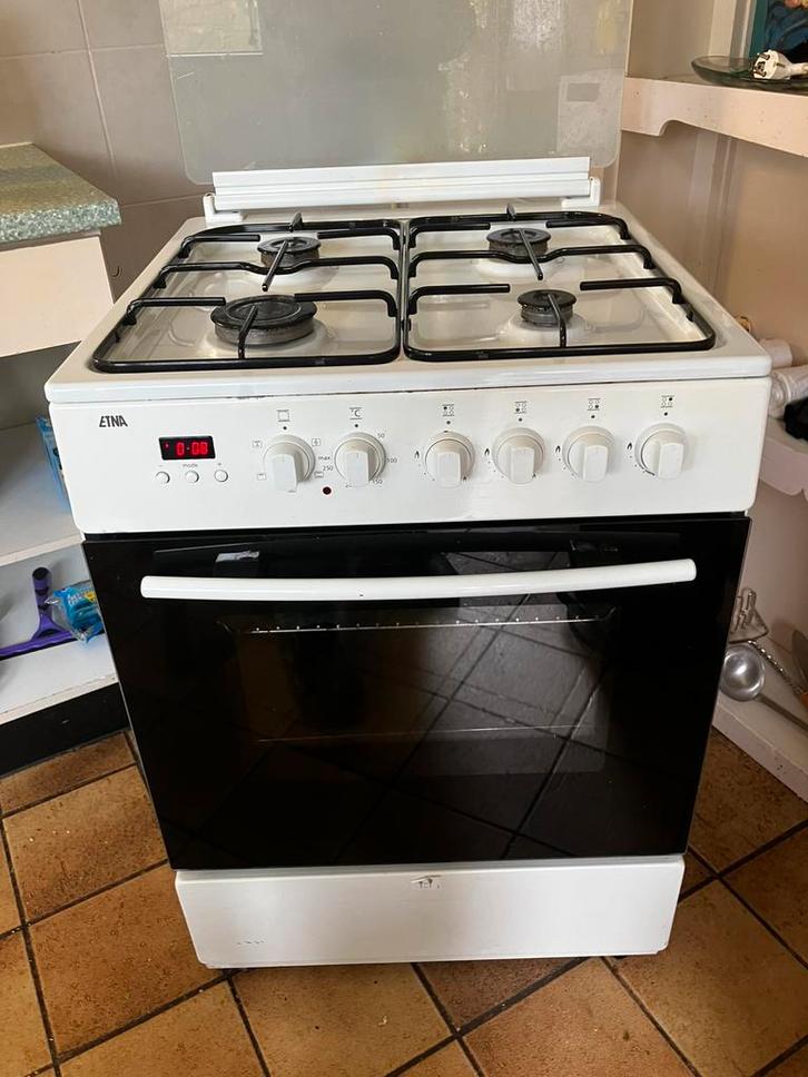 Etna gaststel (elektronische oven moet nagekeken worden), Witgoed en Apparatuur, Fornuizen, Gebruikt, Vrijstaand, Gas, 4 kookzones