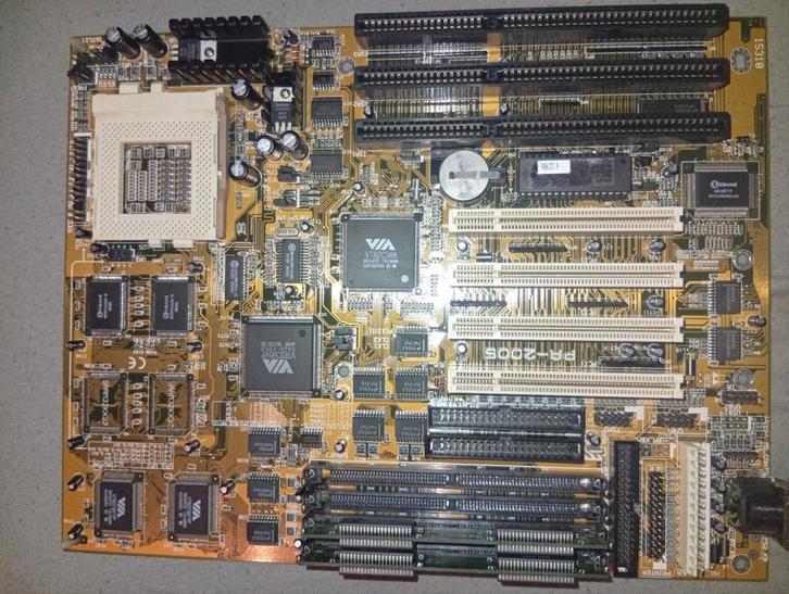FIC PA-2005 • Socket 7 • 16MB Ram • AMD K6-2 475AFX, Computers en Software, Moederborden, Gebruikt, Overige typen, Overige soorten