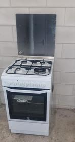 Indesit Gasfornuis met heteluchtoven 50 cm breedt, Witgoed en Apparatuur, Fornuizen, Ophalen, Gebruikt, 4 kookzones, Gas
