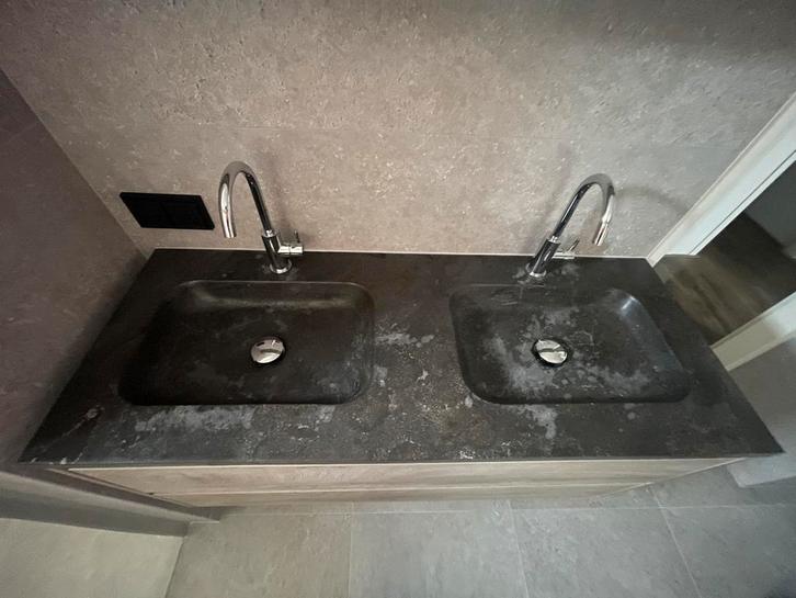Hardstenen Wastafel 120cm - verkeerd schoongemaakt, Huis en Inrichting, Badkamer | Badkamermeubels, Nieuw, Wasbak of Wastafel