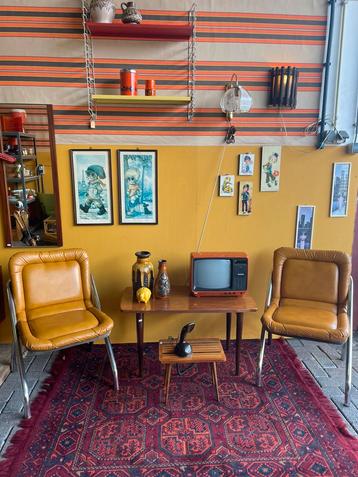 Morgen (vr 16 mei) Vintage shoppen/ rond neuzen in de loods beschikbaar voor biedingen