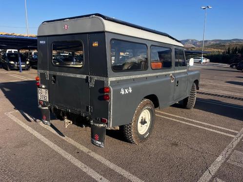 Land Rover 109, Series 3, 9 zits, bj 1977, rijklare oldtimer, Auto's, Oldtimers, Bedrijf, Land Rover, Diesel, SUV of Terreinwagen