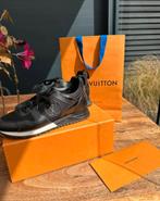 Louis vuitton run away sneaker 37, Kleding | Dames, Schoenen, Ophalen of Verzenden
