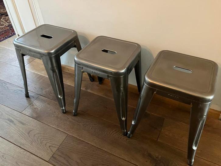 Tolix kruk H45, Huis en Inrichting, Krukjes, Zo goed als nieuw, Staal, Ophalen of Verzenden