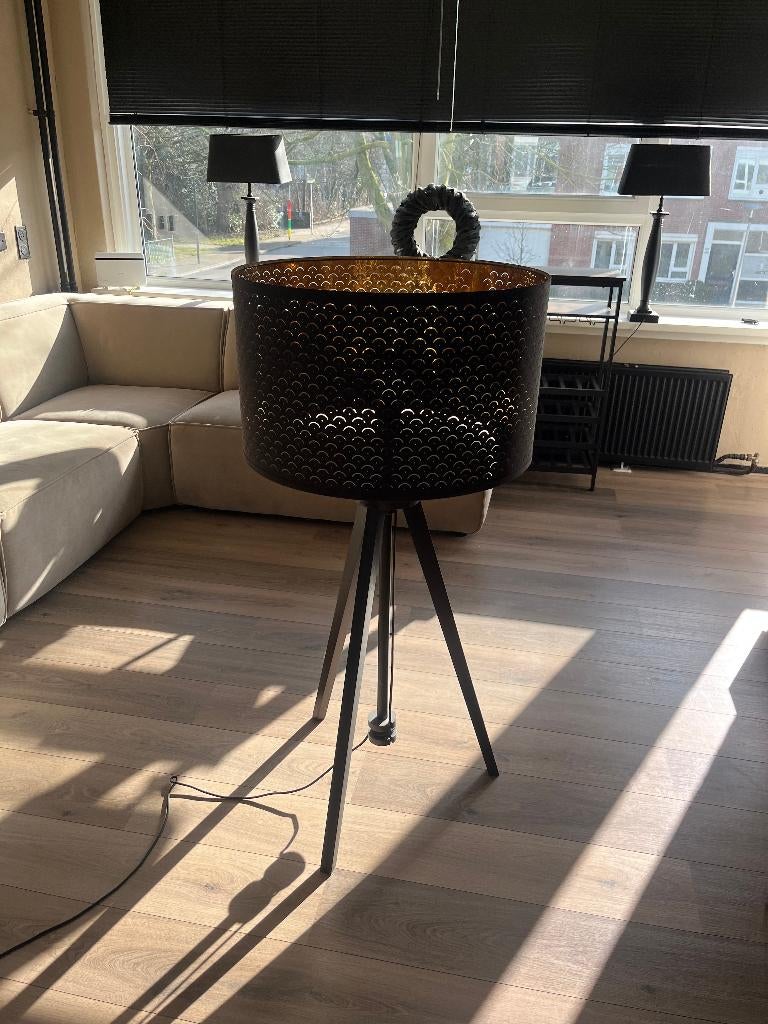 driepoot lamp., Ophalen, 100 tot 150 cm, Hout, Zo goed als nieuw