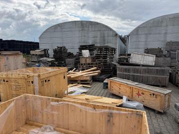 Houtafval Gratis af te halen beschikbaar voor biedingen