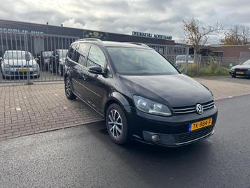 Volkswagen Touran 2.0 TDI Highline DSG-AUTOMAAT EURO 6 beschikbaar voor biedingen
