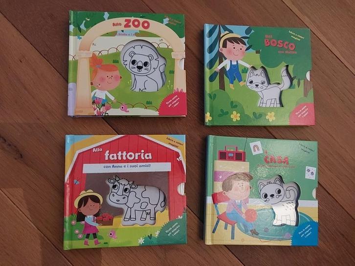 Diverse Italiaans talige kinderboeken, Boeken, Kinderboeken | Baby's en Peuters, Zo goed als nieuw, 3 tot 4 jaar, Uitklap-, Voel- of Ontdekboek