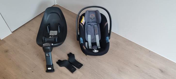 Cybex Aton M i-Size autostoeltje incl. base (isofix), Fietsen en Brommers, Fietsaccessoires | Fietshelmen, Zo goed als nieuw, Ophalen