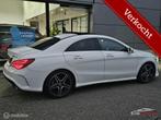 Mercedes CLA-klasse 180 AMG Line Panorama/Harman Kardon/NAP, Auto's, Mercedes-Benz, Lichtsensor, Euro 6, 4 cilinders, 715 kg