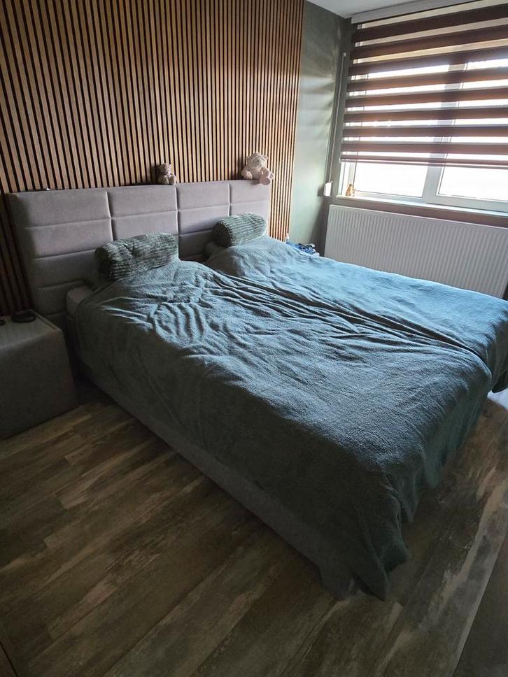 Te koop waterbed 180x200 softside, Huis en Inrichting, Slaapkamer | Boxsprings, Zo goed als nieuw, 180 cm, Tweepersoons, Grijs