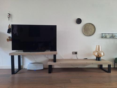 Mooi tv meubel van staal en steigerhout, Huis en Inrichting, Kasten | Televisiemeubels, Zo goed als nieuw, 25 tot 50 cm, Ophalen