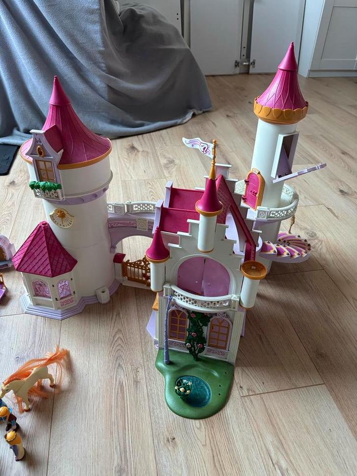 Playmobil Prinsessenkasteel 5142 met veel extra's 70451, Kinderen en Baby's, Speelgoed | Poppenhuizen, Gebruikt, Poppenhuis, Ophalen