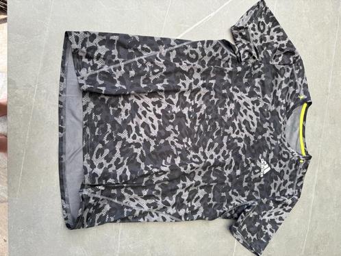 Adidas aeroready camo sport shirt, maat M, Kleding | Heren, Sportkleding, Zo goed als nieuw, Algemeen, Maat 48/50 (M), Grijs, Ophalen