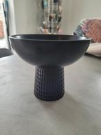 Schaal op voet zwart, Huis en Inrichting, Woonaccessoires | Schalen en Manden, Ophalen of Verzenden, Rond, Glas