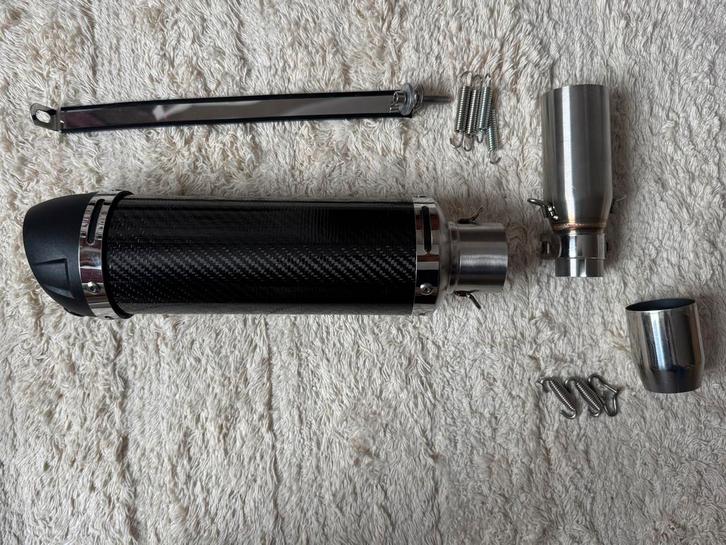 Nieuwe universele motor uitlaat (carbon) – R-TECH RP, Motoren, Accessoires | Overige, Nieuw, Ophalen of Verzenden
