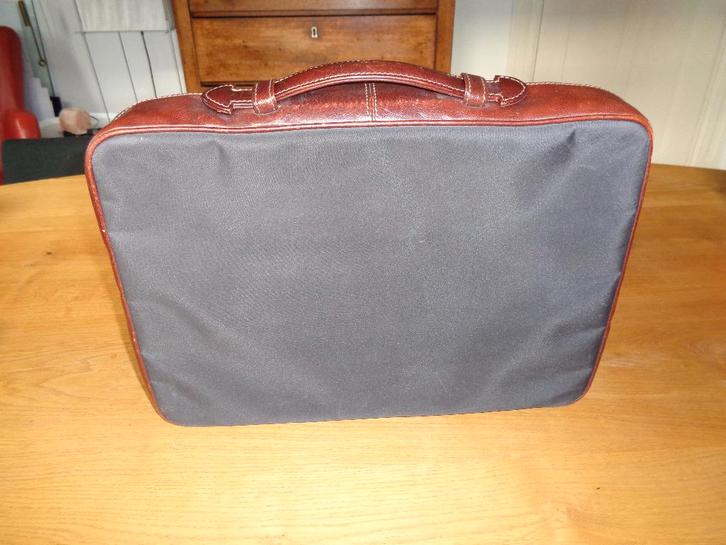CASTELIJN & BEERENS laptoptas, Computers en Software, Laptoptassen, Zo goed als nieuw, Aktetas, 15 inch, Ophalen of Verzenden