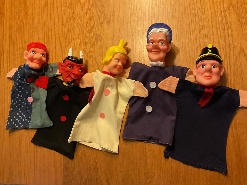 Poppenkast poppen, Kinderen en Baby's, Speelgoed | Poppen, Ophalen, Zo goed als nieuw, Overige typen