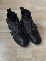 Zadig & Voltaire - Zwarte schoenen met gespen en studs mt 37, Kleding | Dames, Schoenen, Lage of Enkellaarzen, Gedragen, Ophalen of Verzenden
