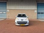 Peugeot 107 1.0 12V 3DR 2010 Wit, Auto's, Voorwielaandrijving, Stof, 4 stoelen, Handgeschakeld