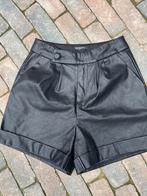 Zwarte leren short - Drôle de Copine - Maat S, Kort, Zwart, Ophalen of Verzenden, Zo goed als nieuw