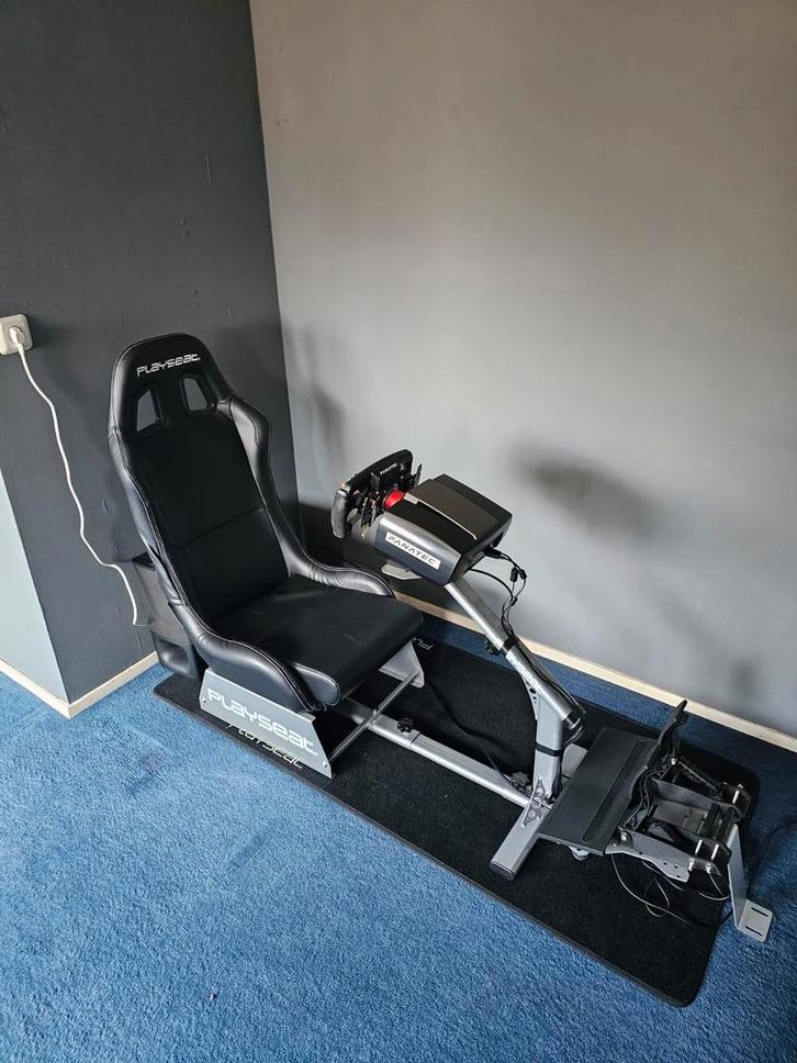 Complete Race Sim Set! (Fanatec, Playseat, Playstation), Spelcomputers en Games, Spelcomputers | Overige Accessoires, Zo goed als nieuw