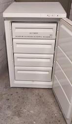 Zanussi tafelmodel vriezer met 4 laden werkt prima., Witgoed en Apparatuur, Gebruikt, Minder dan 60 cm, Energieklasse A of zuiniger